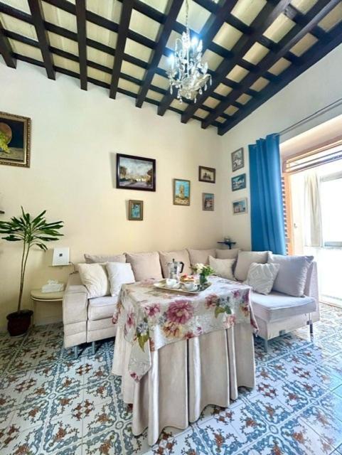 Gatu Casa Lola , " Preferente Mayores De 25 Anos Y Familias " El Puerto de Santa María Exteriör bild